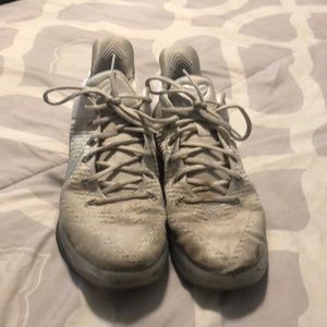 Kobe AD performance sneaker